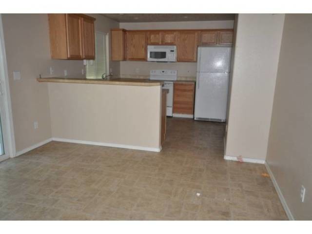 Building Photo - 5014 Weston Ave
