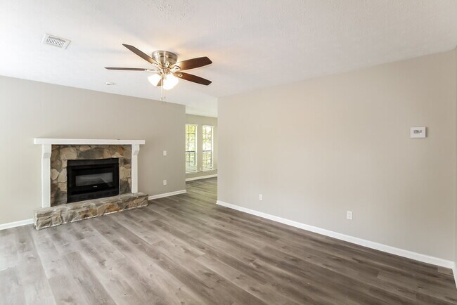 Foto del edificio - 1097 Williamsburg Ln