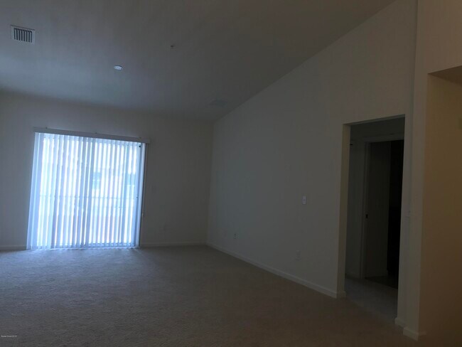 Foto del edificio - 4007 Meander Pl