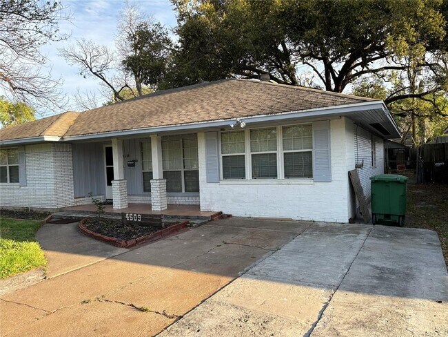 Foto del edificio - 4509 Lido Ln