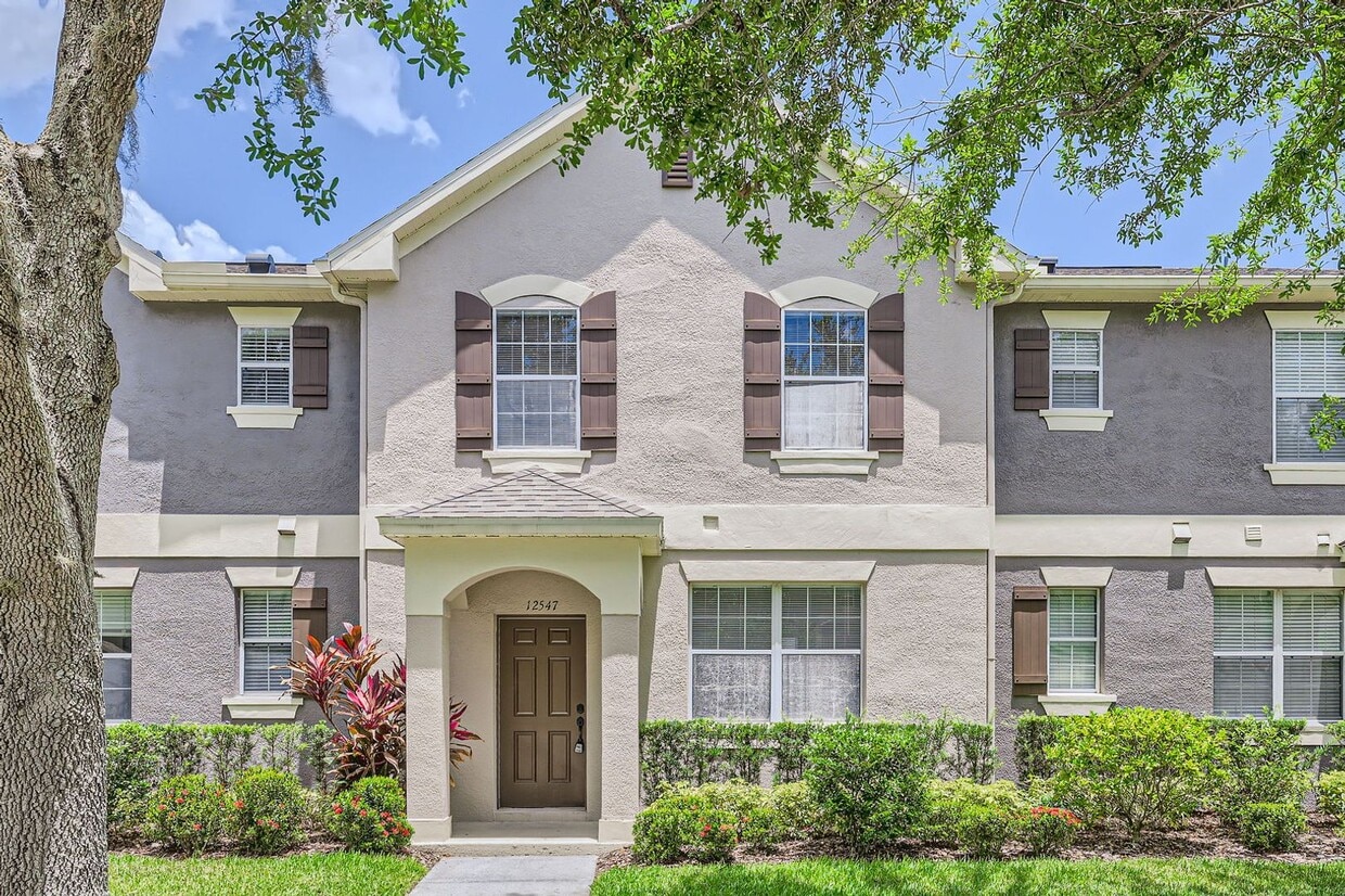 Primary Photo - Windermere townhouse