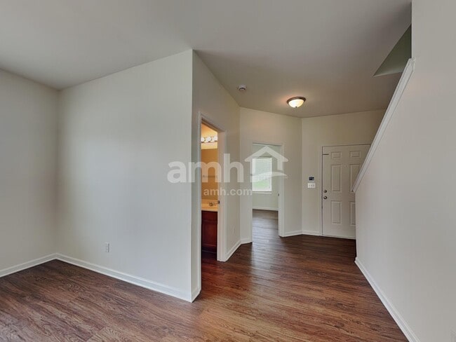 Foto del edificio - 8921 Gray Willow Rd