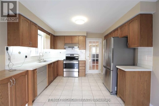 Building Photo - 73 Briarcrest Dr