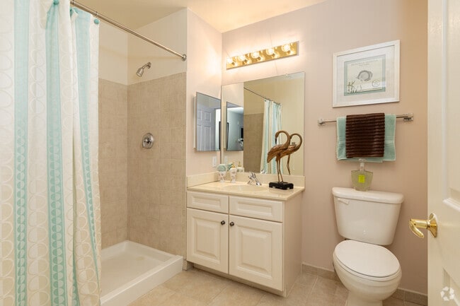2BR, 2BA - 992 SF - Chestnut Oaks, 55+