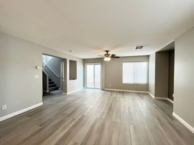 Foto del edificio - 7371 Catmint St