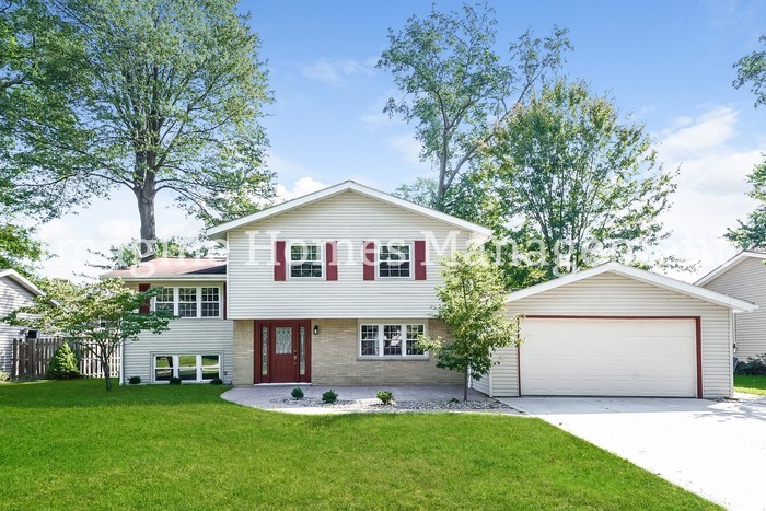 Primary Photo - Completely Remodeled Split Level in Avon Lake