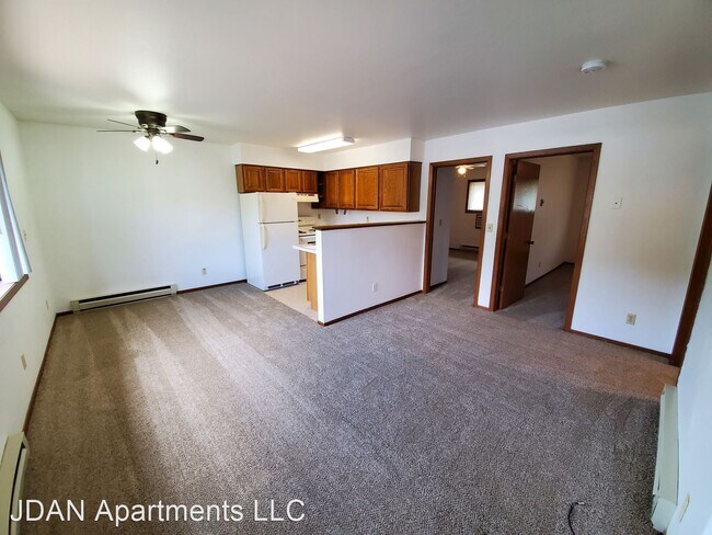 Building Photo - 3741 Jackson Ave