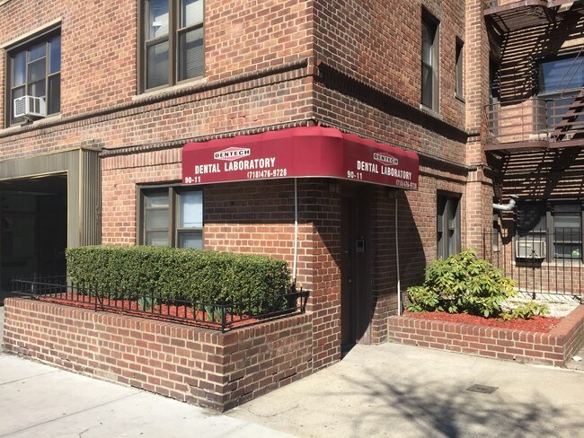 Foto del edificio - 90-11 35th Ave