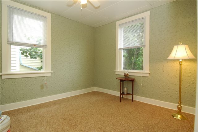 Dormitorio 2 - 436 Division Ave