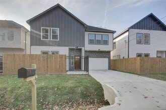 Building Photo - 9305 Tower St