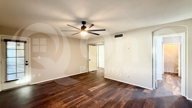 Foto del edificio - 5622 W Butler Dr