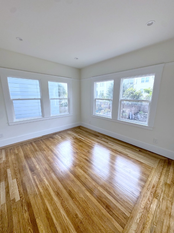 Building Photo - 351 28th Ave