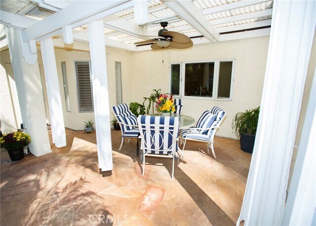 Foto del edificio - 22541 Lake Forest Ln