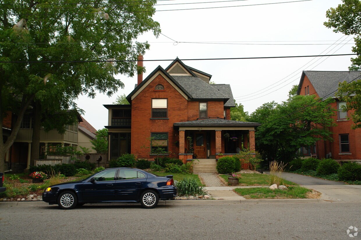 Foto del edificio - 307 N Sycamore St