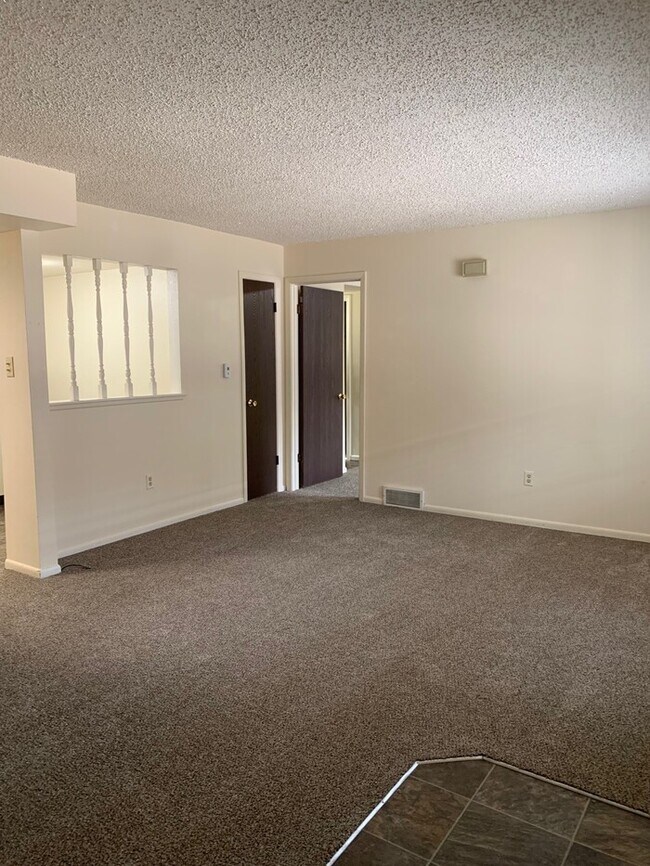 Foto del edificio - 1502 Trent Ct