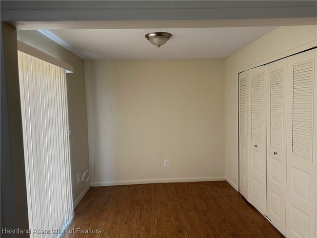 Foto del edificio - 7420 Valencia Rd