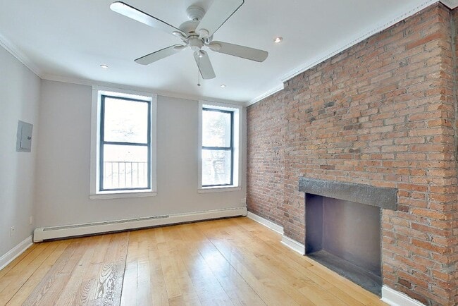 Building Photo - 42 Avenue B