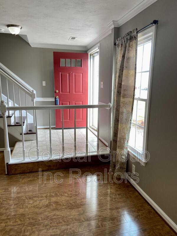 Building Photo - 247 Windbrooke Ln