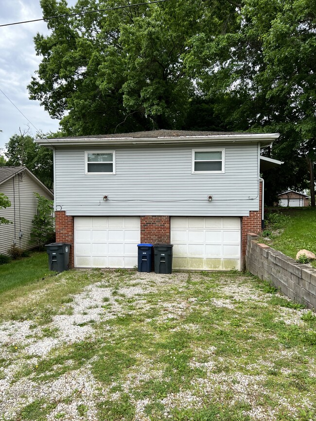 Tenant would have left garage bay - 1707 Hammel St