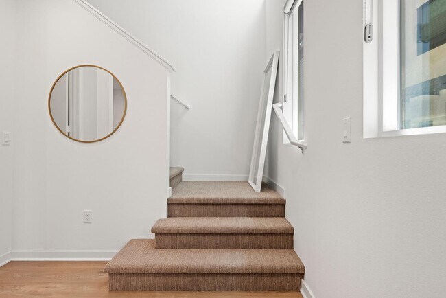 Building Photo - 4328 N Jimson Rd