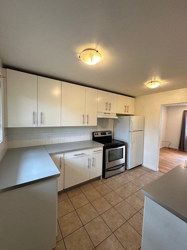 Building Photo - Pre Lease!! Great House