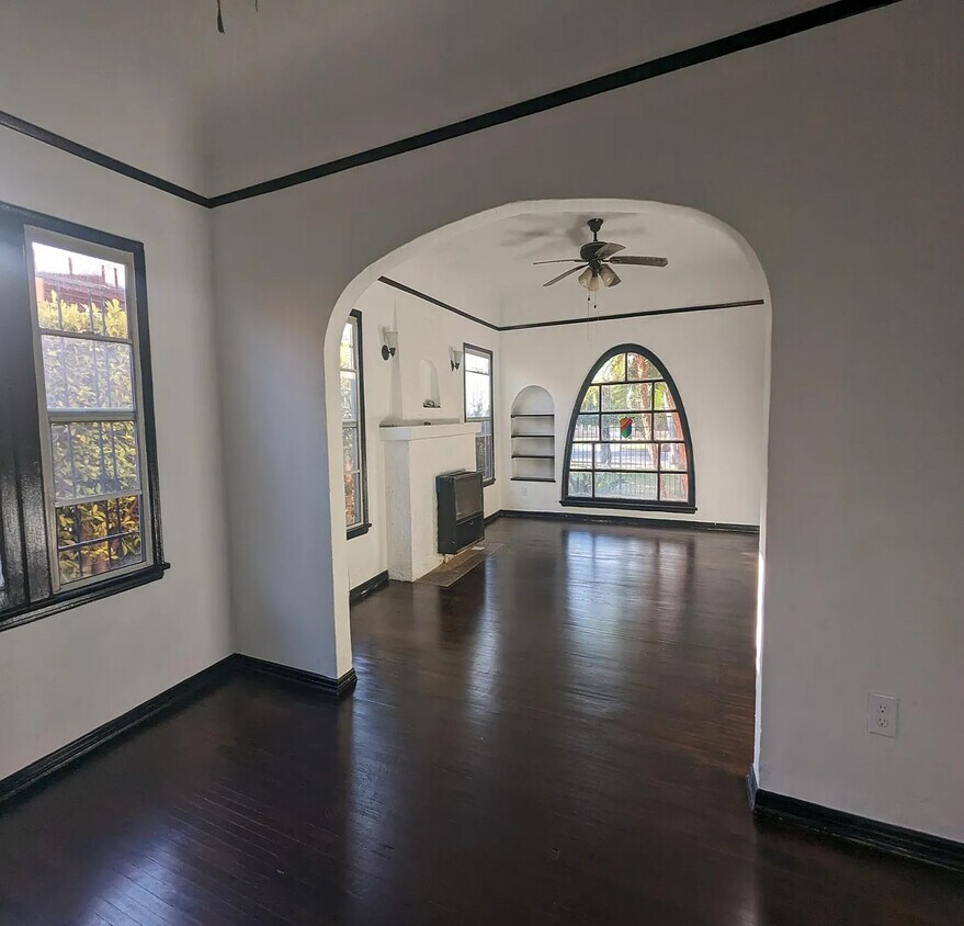 Foto principal - 1264 Browning Blvd