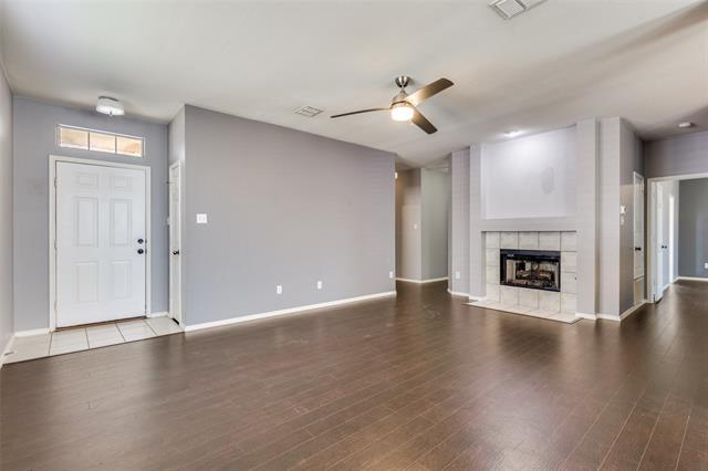 Foto del edificio - 6412 Courtyards Dr