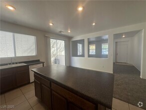 Building Photo - 6757 Twisted Wood Dr