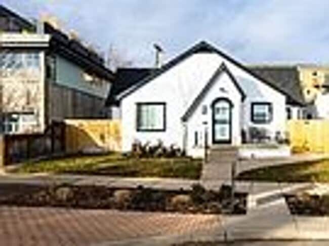 Building Photo - 2615 W Caithness Pl