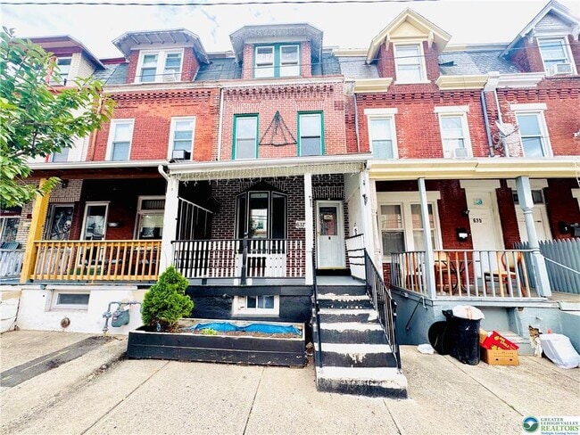 Foto del edificio - 637 N Penn St