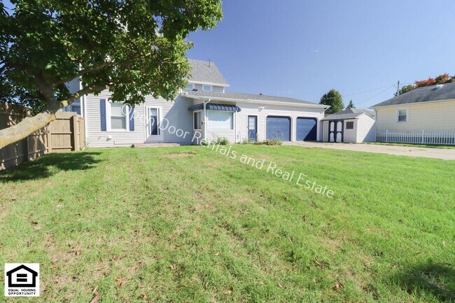 Building Photo - 3 Bedroom home in the heart of Auburn IN