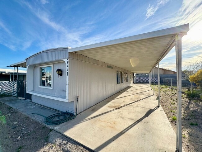 Building Photo - Cute Remodeled 3 Bedroom Home in Bullhead City, AZ