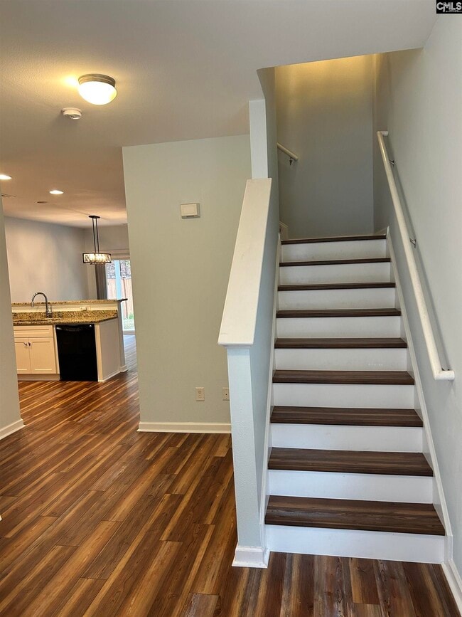 Foto del edificio - 454 Westmoreland Rd