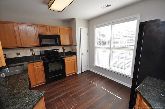 Building Photo - 402 Knightsborough Way