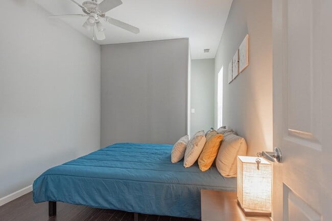 Foto del edificio - The Gun Club | Make yourself at home in this West-Side Reservoir Park Home, a 5-minute walk to bu...