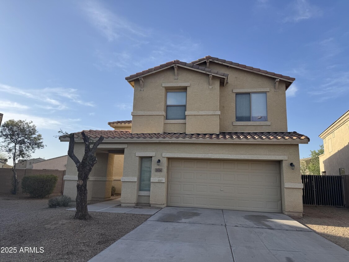 Primary Photo - 7124 W Pioneer St