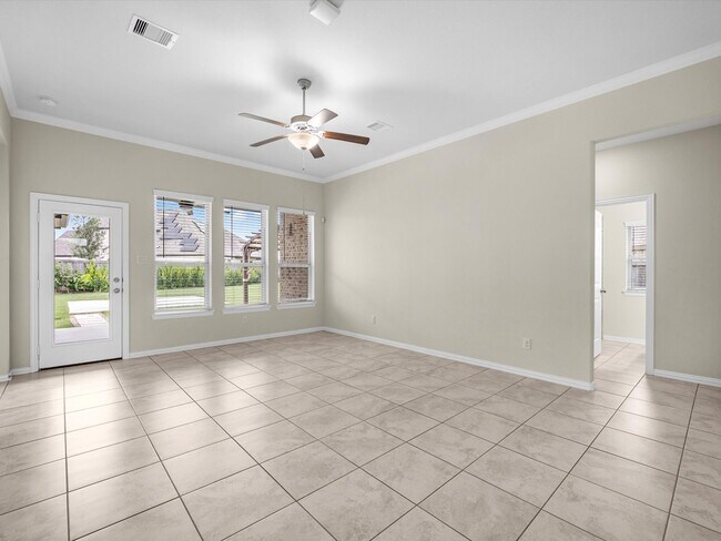 Building Photo - 15211 Montezuma Quail Dr