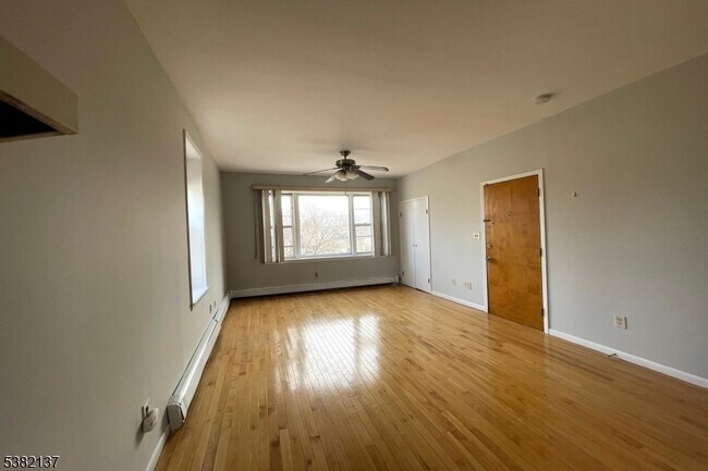 Building Photo - 130 Forest St