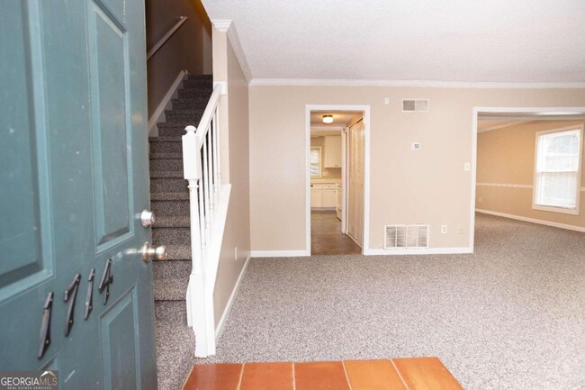 Building Photo - 1714 Twin Brooks Dr SE