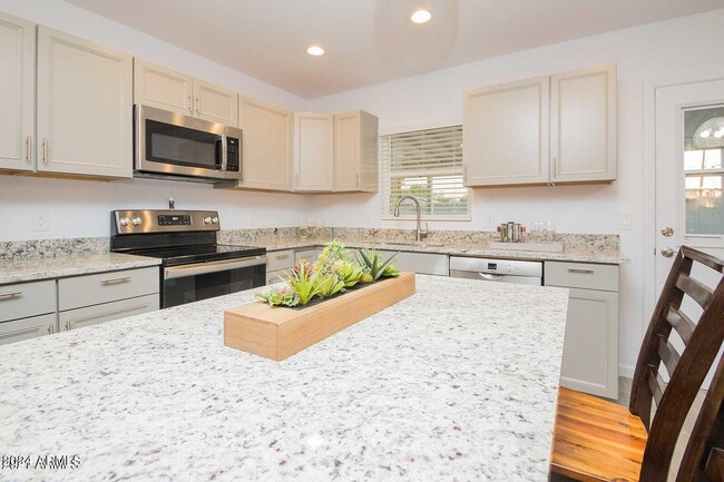 Building Photo - 2244 E Monterey Way