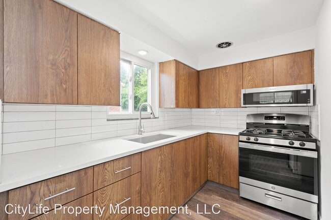 Building Photo - 3 br, 2 bath House - 2019 Ohio Avenue