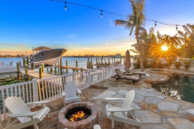 Building Photo - 644 Boca Ciega Isle Dr
