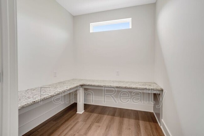 Building Photo - 141 Huntley Pkwy
