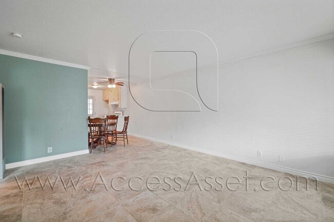 Building Photo - Spacious 2 Beds/2 Bath Home In Highly Desi...