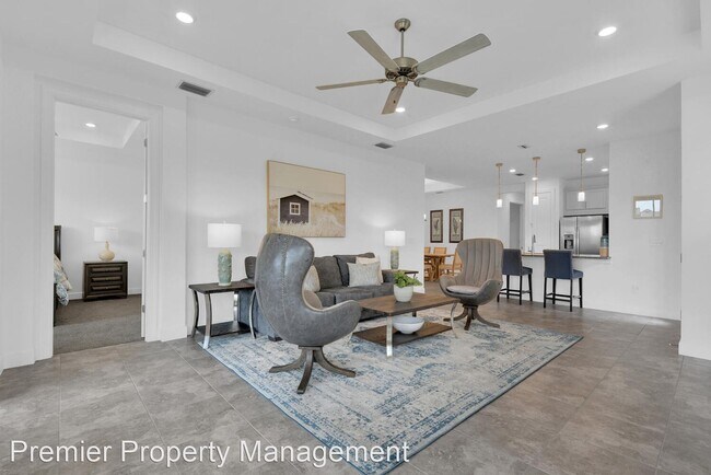 Building Photo - 3 br, 2 bath House - 15169 Sacile Street E...