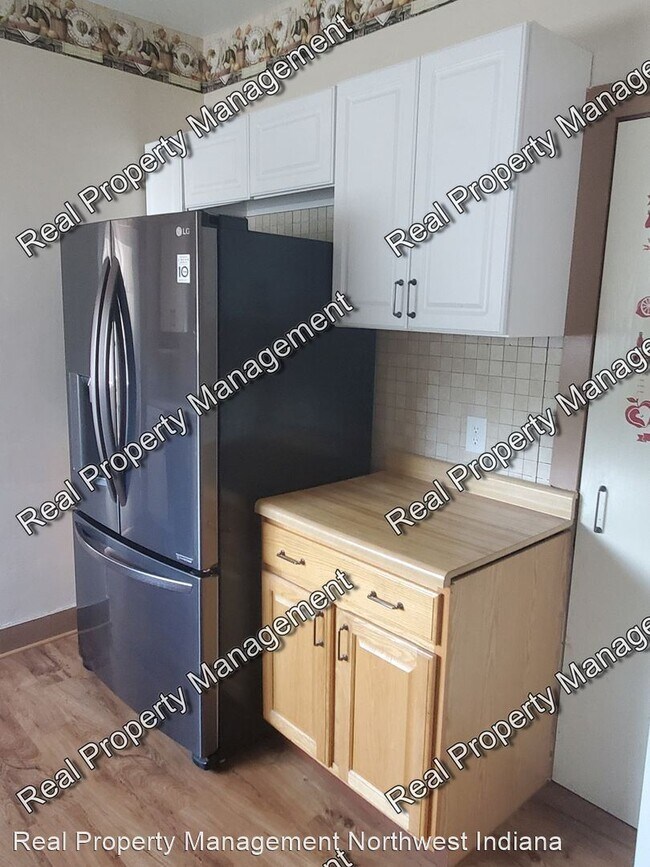 Building Photo - 2 br, 2 bath House - 6854 California Avenue