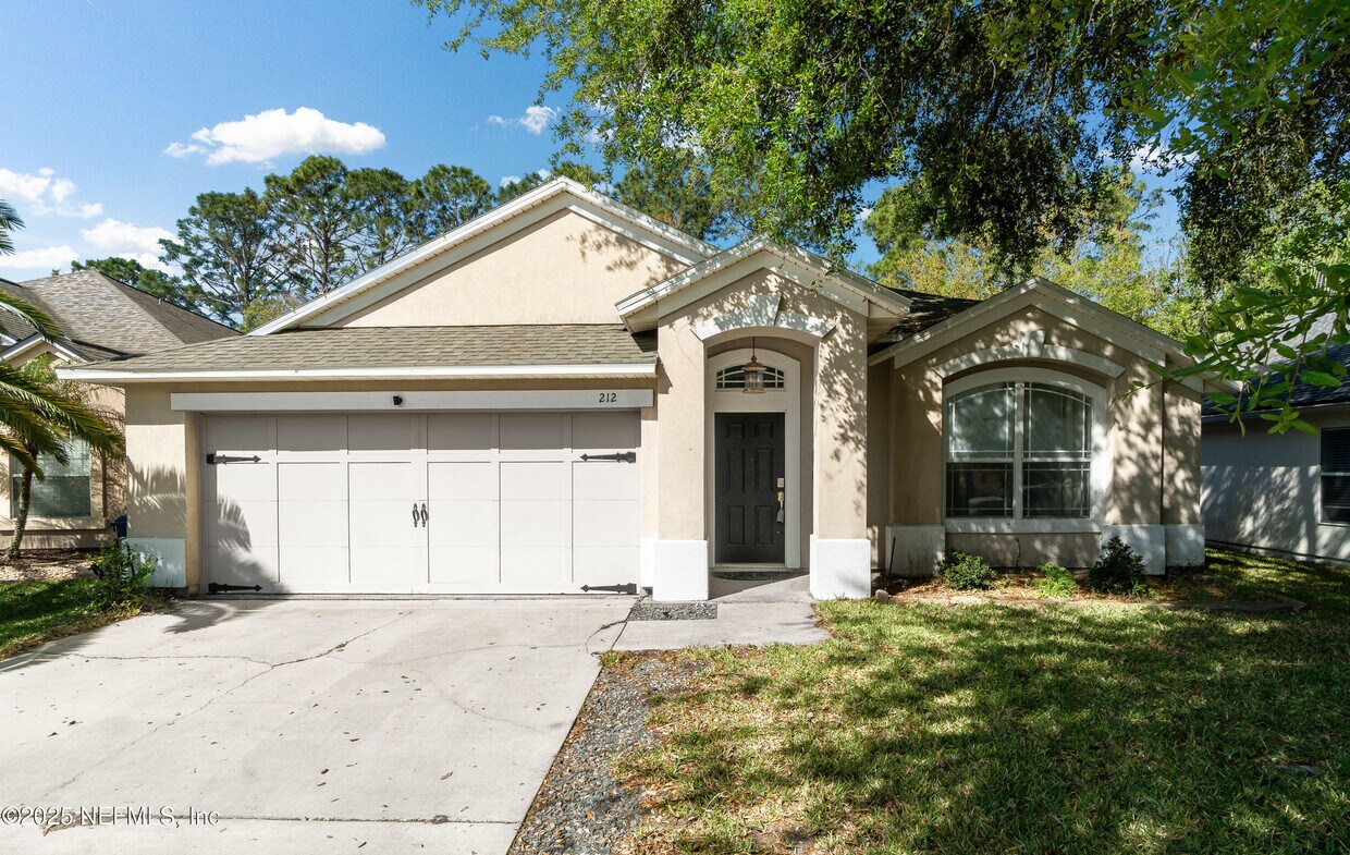 Foto principal - 212 Brookchase Ln W
