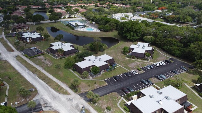 Foto del edificio - 3665 Silver Lace Ln