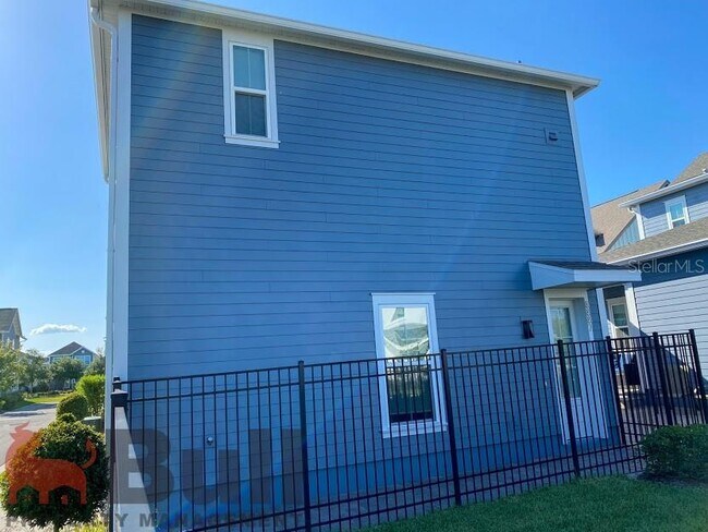 Building Photo - 8875 Sperry St