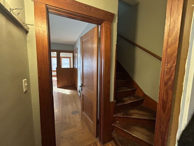 Foto del edificio - 2420 E 2nd St N